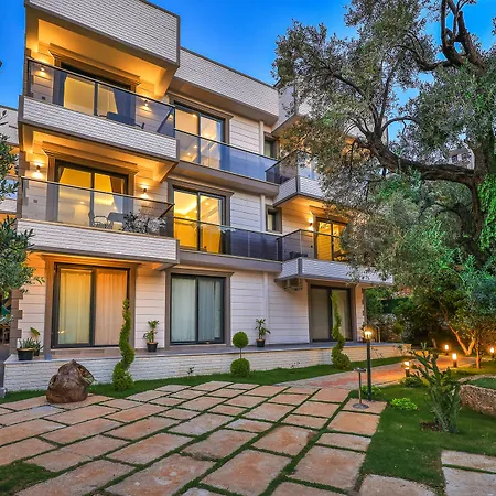 Harnup アパートホテル 4*